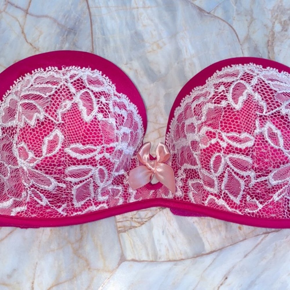 32B Bombshell Miraculous Red Lace Strapless Bra PushUp Lace‎ Satin Rare